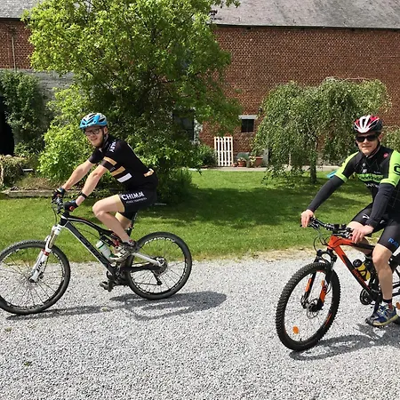 La Ferme Du Ravet - Aux Lacs De L'eau D'heure * Froid-Chapelle